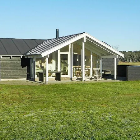 6 Person Holiday In Lb K Ålbæk