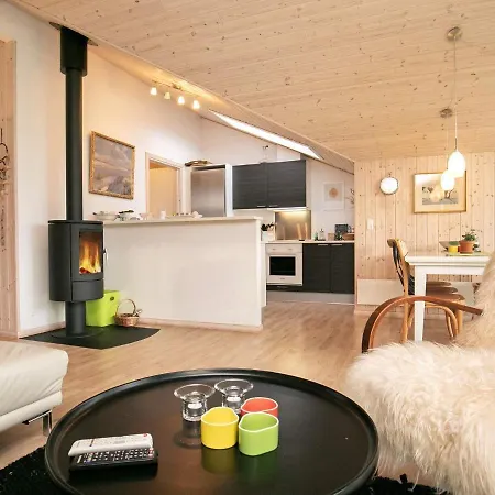 Semesterbostad 6 Person Holiday In Lb K